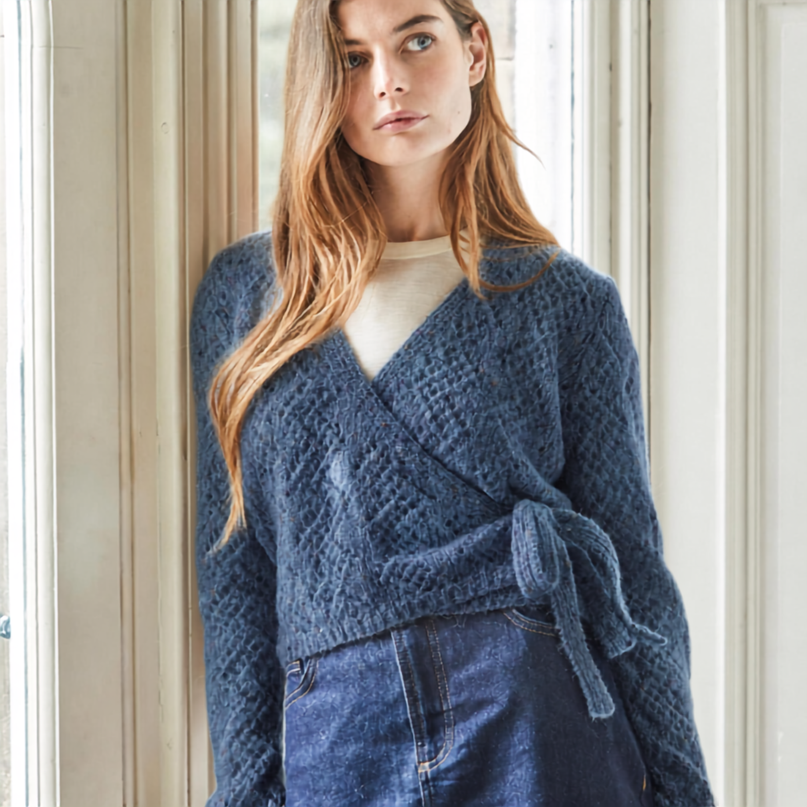 002 Deep sweater
