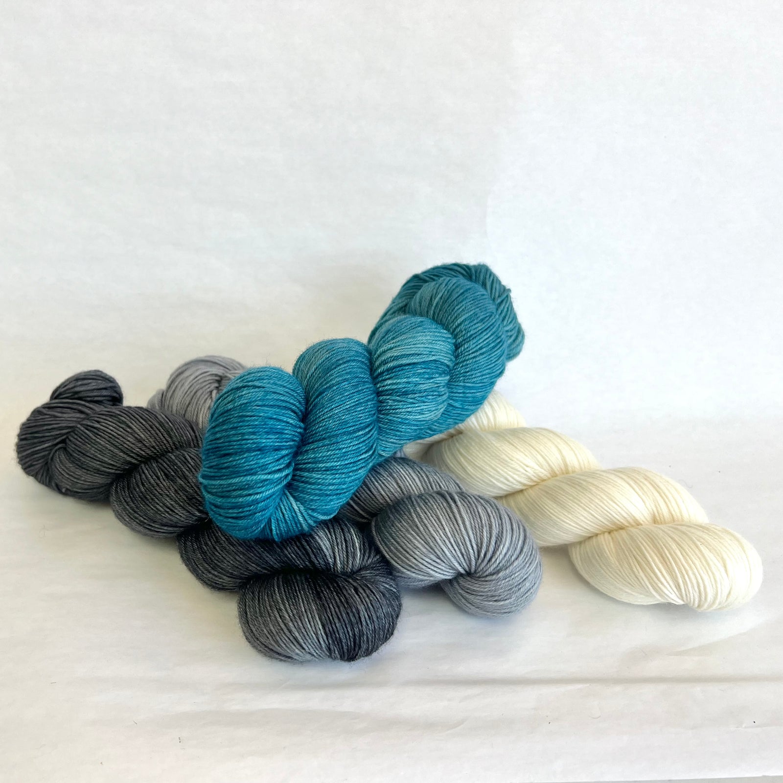 Melanie berg shawl kit - blue