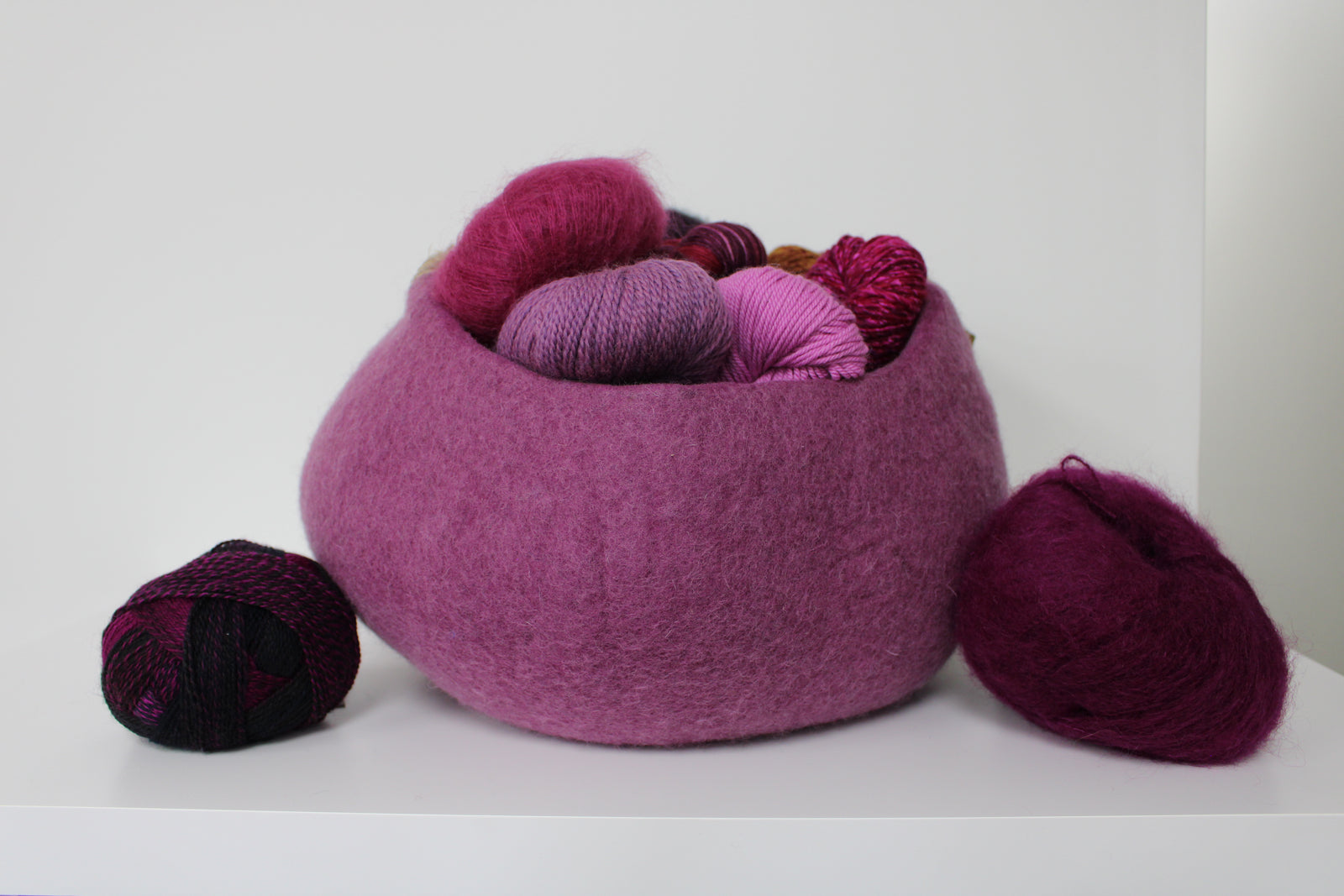Wool Felt Basket with Corded Hemp Handles