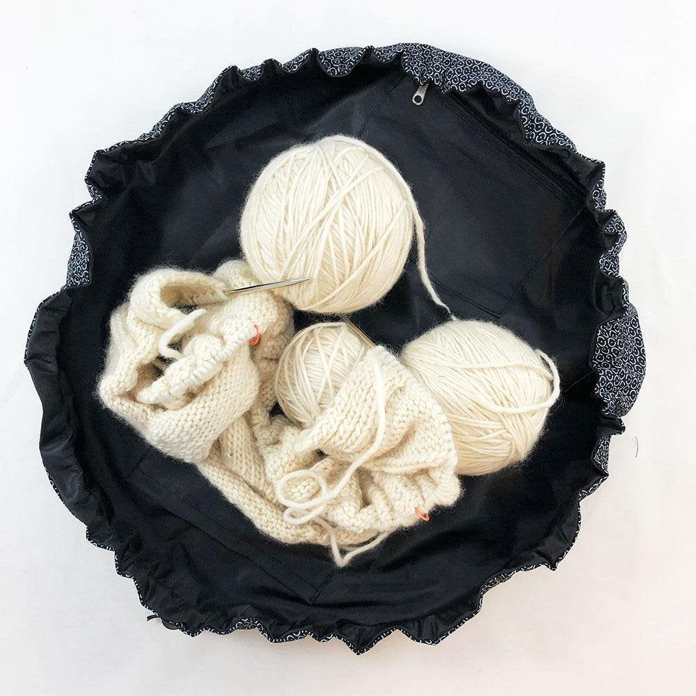 Della-q Etta Cinch Bag