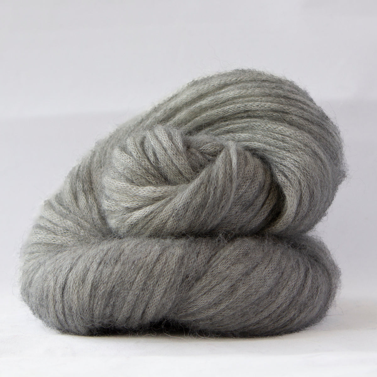 Illimani-Amelie-grey
