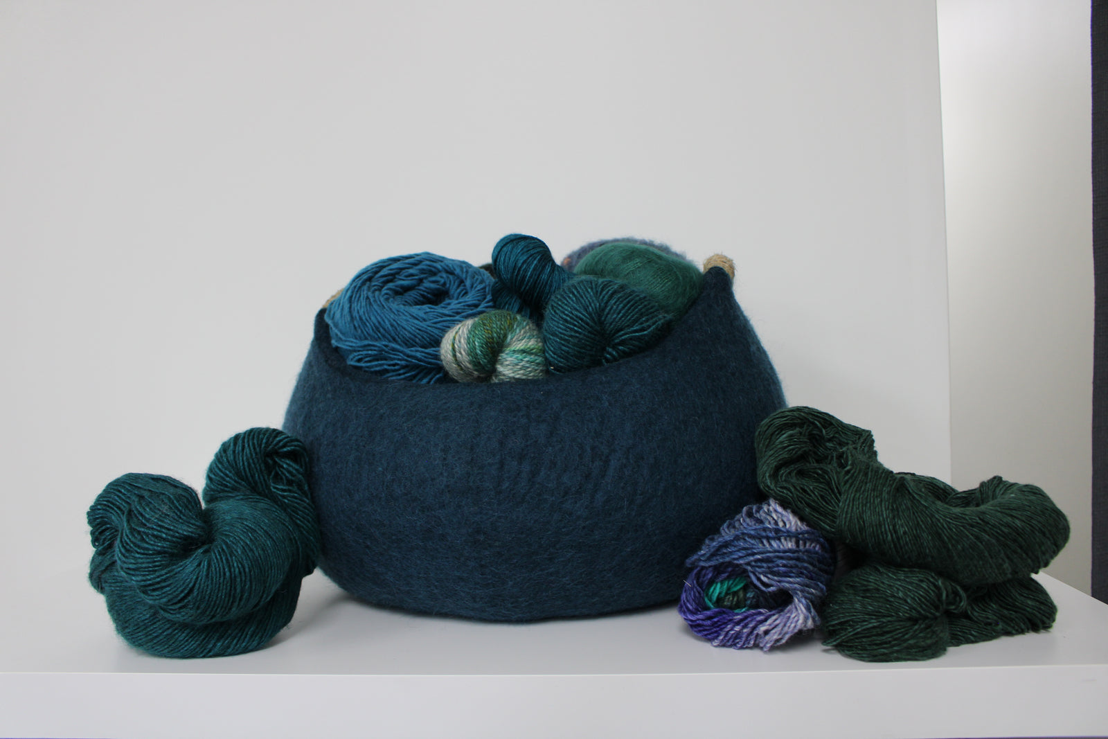 Wool Felt Basket with Corded Hemp Handles