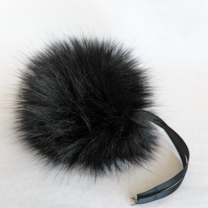fox fur pom black