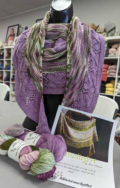 LYS Day Limelight Shawl Kit
